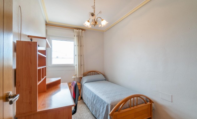 Venta - Terraced house -
Orihuela - Desamparados-Hurchillo-Torremendo