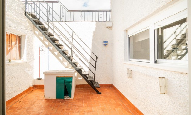 Venta - Terraced house -
Orihuela - Desamparados-Hurchillo-Torremendo