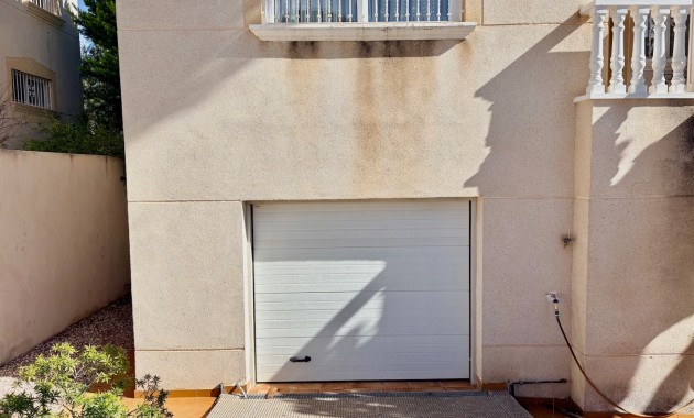 Venta - Chalet -
Orihuela Costa - Las Filipinas