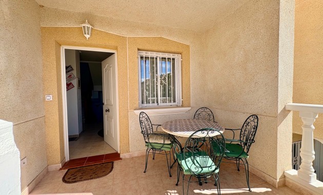 Venta - Chalet -
Orihuela Costa - Las Filipinas