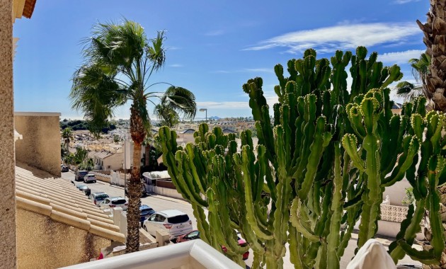 Venta - Chalet -
Orihuela Costa - Las Filipinas