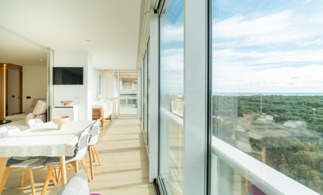 Resale - Wohnung -
Guardamar del Segura - Puerto Deportivo