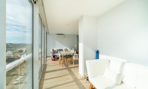 Resale - Wohnung -
Guardamar del Segura - Puerto Deportivo