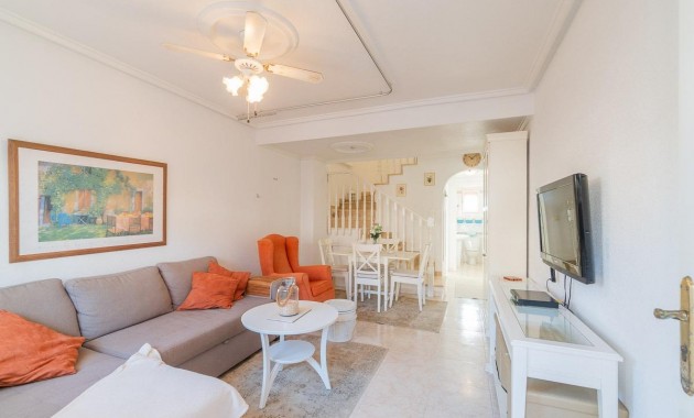 Sale - Terraced house -
Orihuela Costa - Playa Flamenca