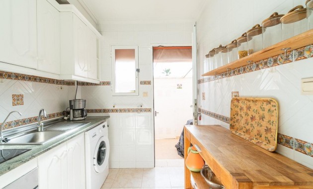 Sale - Terraced house -
Orihuela Costa - Playa Flamenca