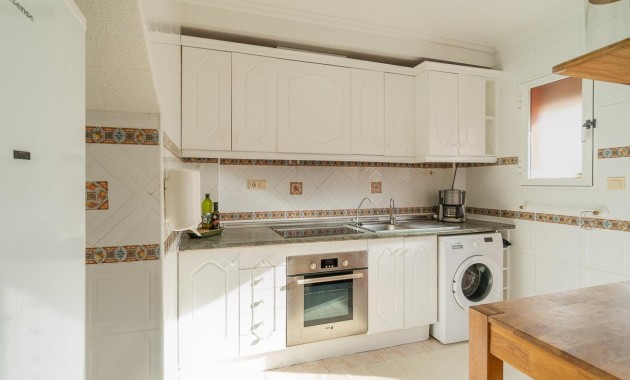 Sale - Terraced house -
Orihuela Costa - Playa Flamenca