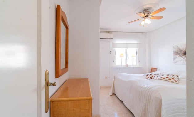 Sale - Terraced house -
Orihuela Costa - Playa Flamenca