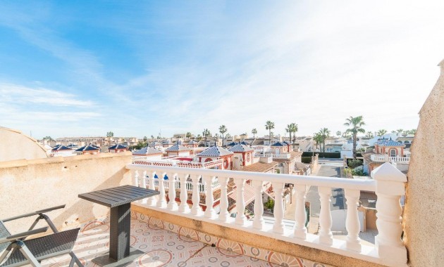 Sale - Terraced house -
Orihuela Costa - Playa Flamenca