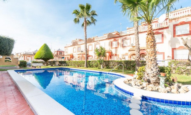 Sale - Terraced house -
Orihuela Costa - Playa Flamenca