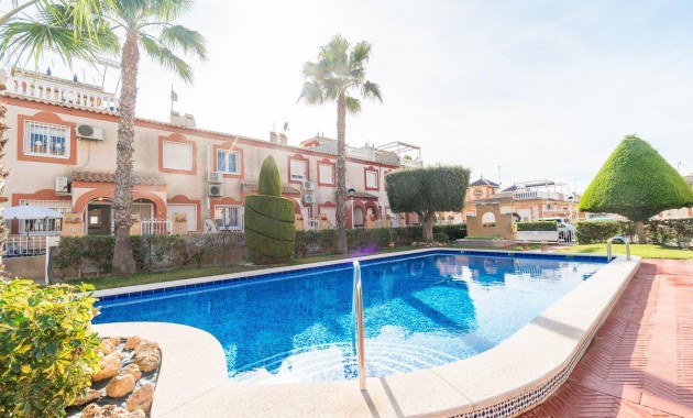 Sale - Terraced house -
Orihuela Costa - Playa Flamenca