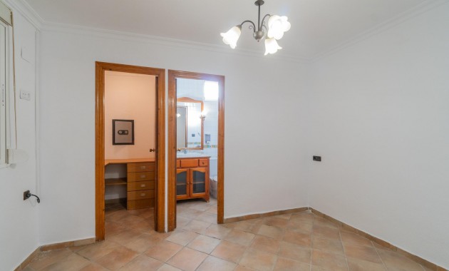 Venta - Villa -
Torrevieja - Los altos
