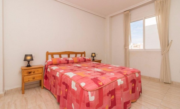 Resale - Wohnung -
Torrevieja - Centro