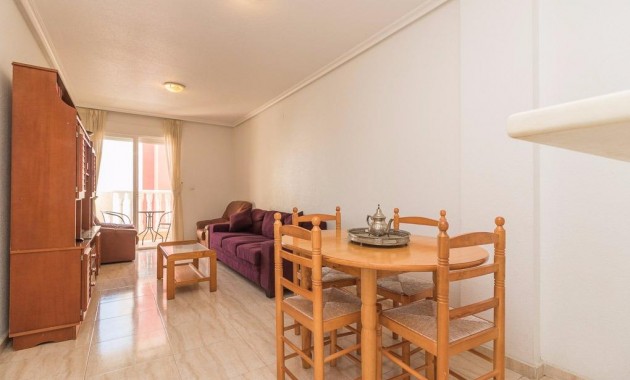 Resale - Wohnung -
Torrevieja - Centro