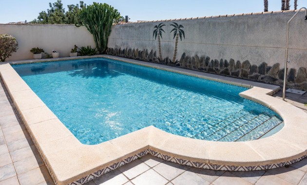 Sale - Villa -
Orihuela Costa - Playa Flamenca