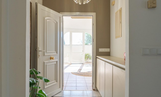 Sale - Villa -
Orihuela Costa - Playa Flamenca