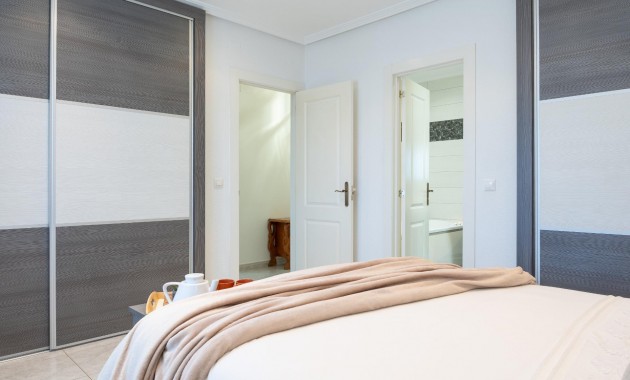 Sale - Villa -
Orihuela Costa - Playa Flamenca