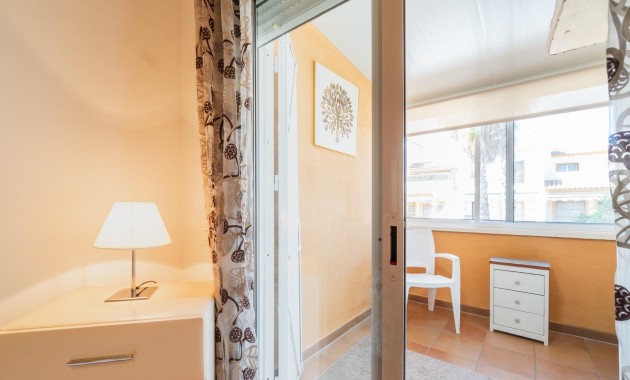 Resale - Terraced house -
Orihuela Costa - Villamartin