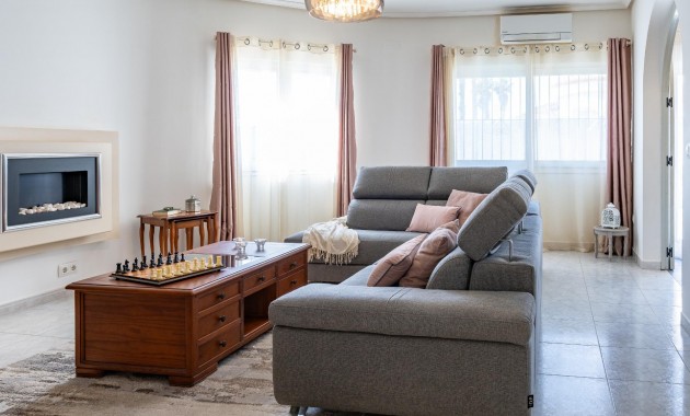 Venta - Villa -
Orihuela Costa - Playa Flamenca