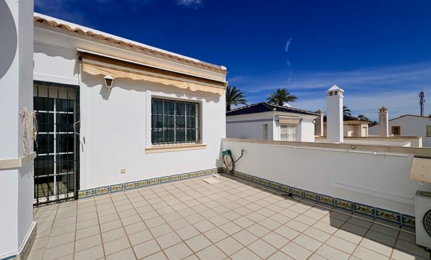 Resale - Einfamilienhaus -
Orihuela - Villamartin