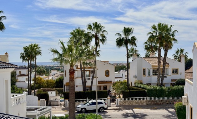 Resale - Einfamilienhaus -
Orihuela - Villamartin