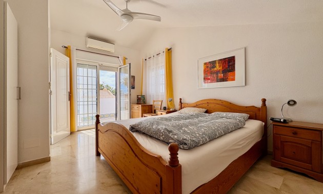 Resale - Einfamilienhaus -
Orihuela - Villamartin