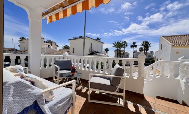 Resale - Einfamilienhaus -
Orihuela - Villamartin