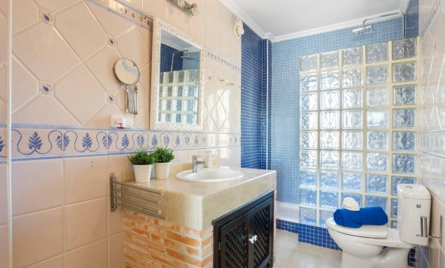 Sale - house -
Orihuela Costa - Los Almendros-La Florida