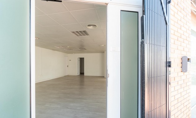 Alquiler a largo plazo - Commercial Unit -
Orihuela Costa - Playa Flamenca