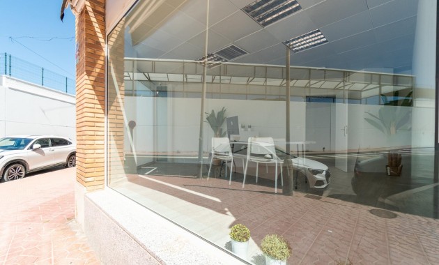 Alquiler a largo plazo - Commercial Unit -
Orihuela Costa - Playa Flamenca