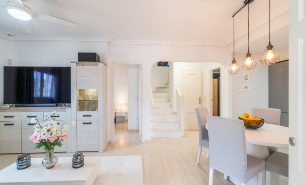 Venta - Chalet -
Orihuela Costa - Zeniamar-Horizonte-La Campana