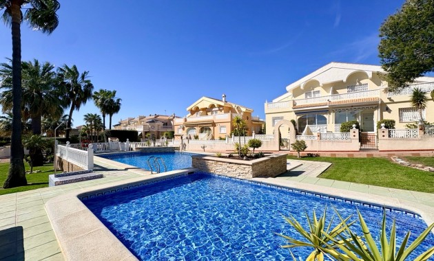 Resale - Adosado -
Rojales - Ciudad Quesada