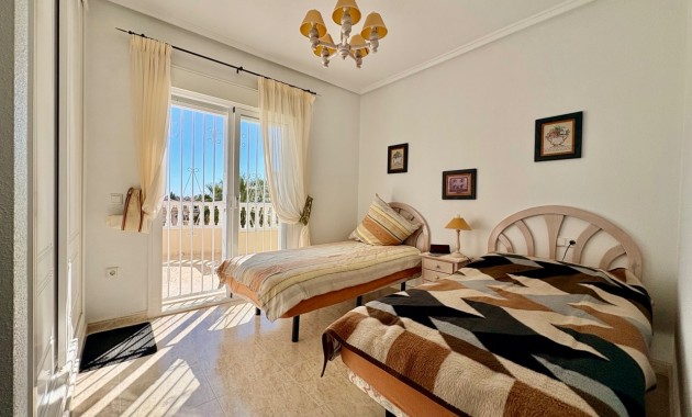 Resale - Adosado -
Rojales - Ciudad Quesada