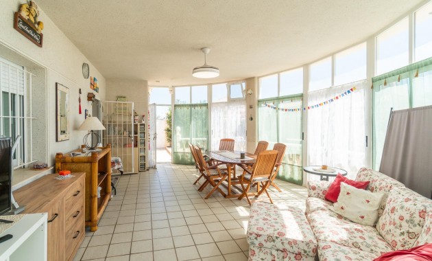 Venta - Villa -
Orihuela Costa - La Zenia