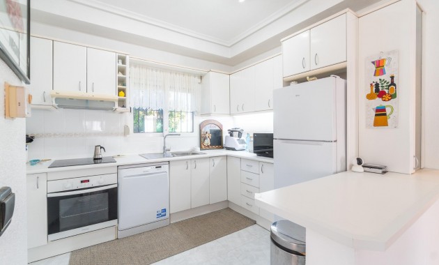 Venta - Villa -
Orihuela Costa - La Zenia