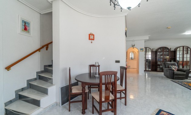 Venta - Villa -
Orihuela Costa - La Zenia