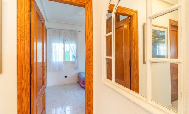 Venta - Villa -
Orihuela Costa - La Zenia