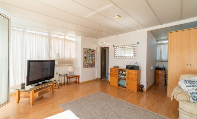 Venta - Villa -
Orihuela Costa - La Zenia