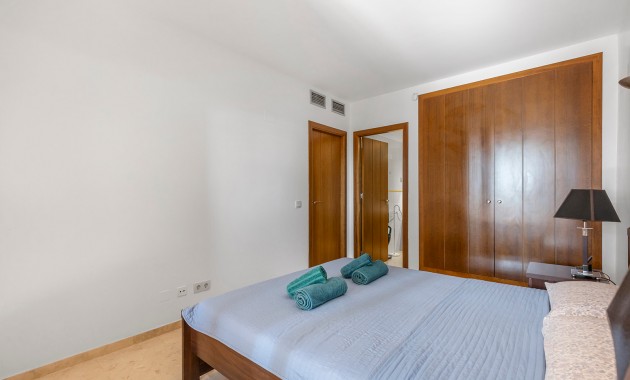 Sale - Apartment -
Torrevieja - Punta prima