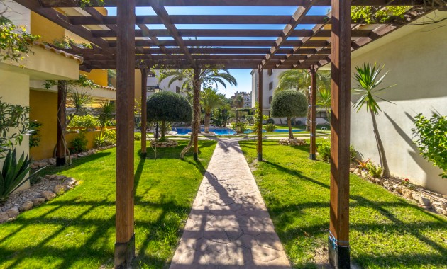 Sale - Apartment -
Torrevieja - Punta prima