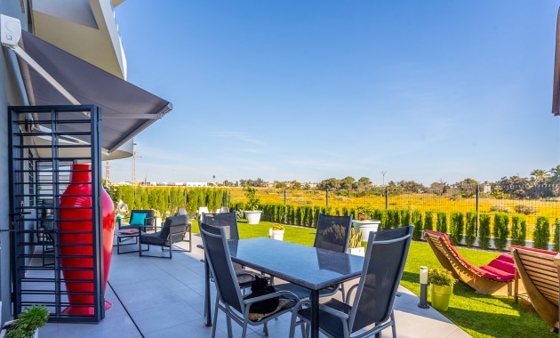 Sale - Apartment -
Torrevieja - Rocio del mar