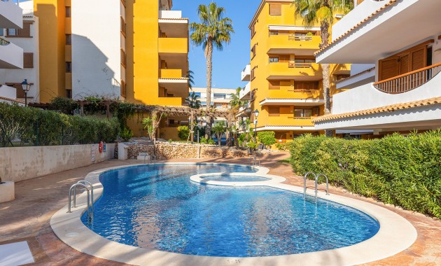 Sale - Apartment -
Torrevieja - Punta prima