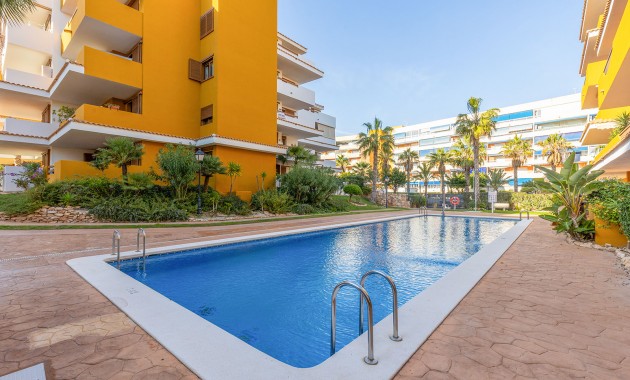 Sale - Apartment -
Torrevieja - Punta prima