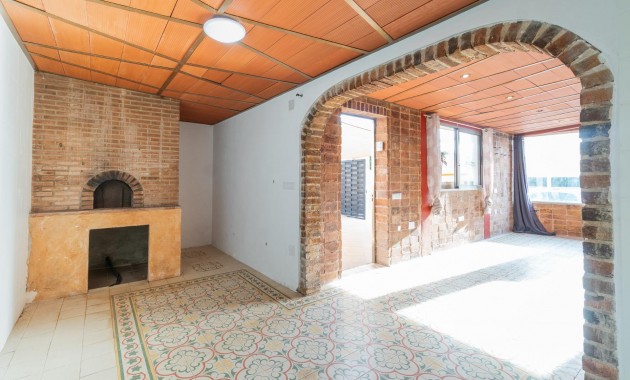 Resale - Villa -
Torrevieja - Los altos