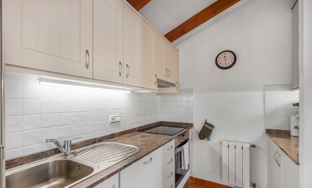 Resale - Villa -
Orihuela - Orihuela Costa
