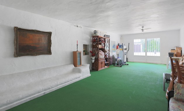 Resale - Villa -
Orihuela - Orihuela Costa