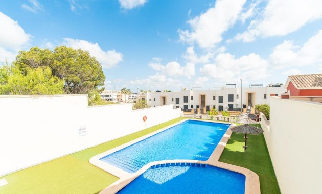 Resale - Terraced house -
Orihuela Costa - PAU 8
