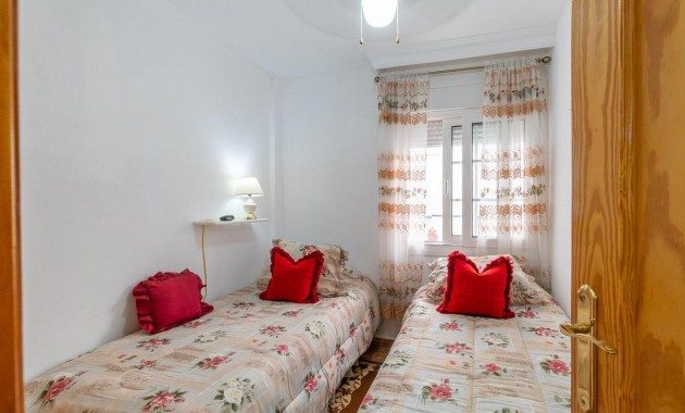 Resale - Terraced house -
Orihuela Costa - PAU 8