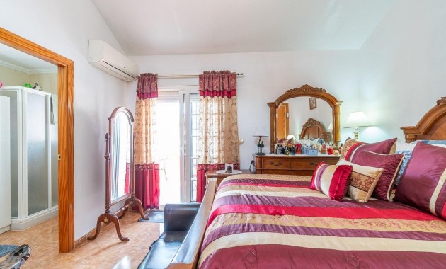 Resale - Terraced house -
Orihuela Costa - PAU 8