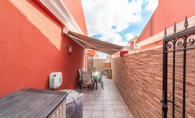 Resale - Terraced house -
Orihuela Costa - PAU 8