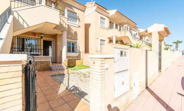 Sale - Bungalow -
Orihuela Costa - Villamartin